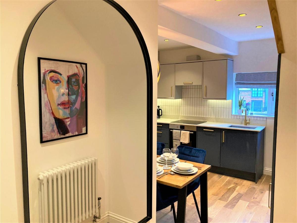 Escape 2 Unwind, Minster Retreat - Sleeps 5 Daire York Dış mekan fotoğraf